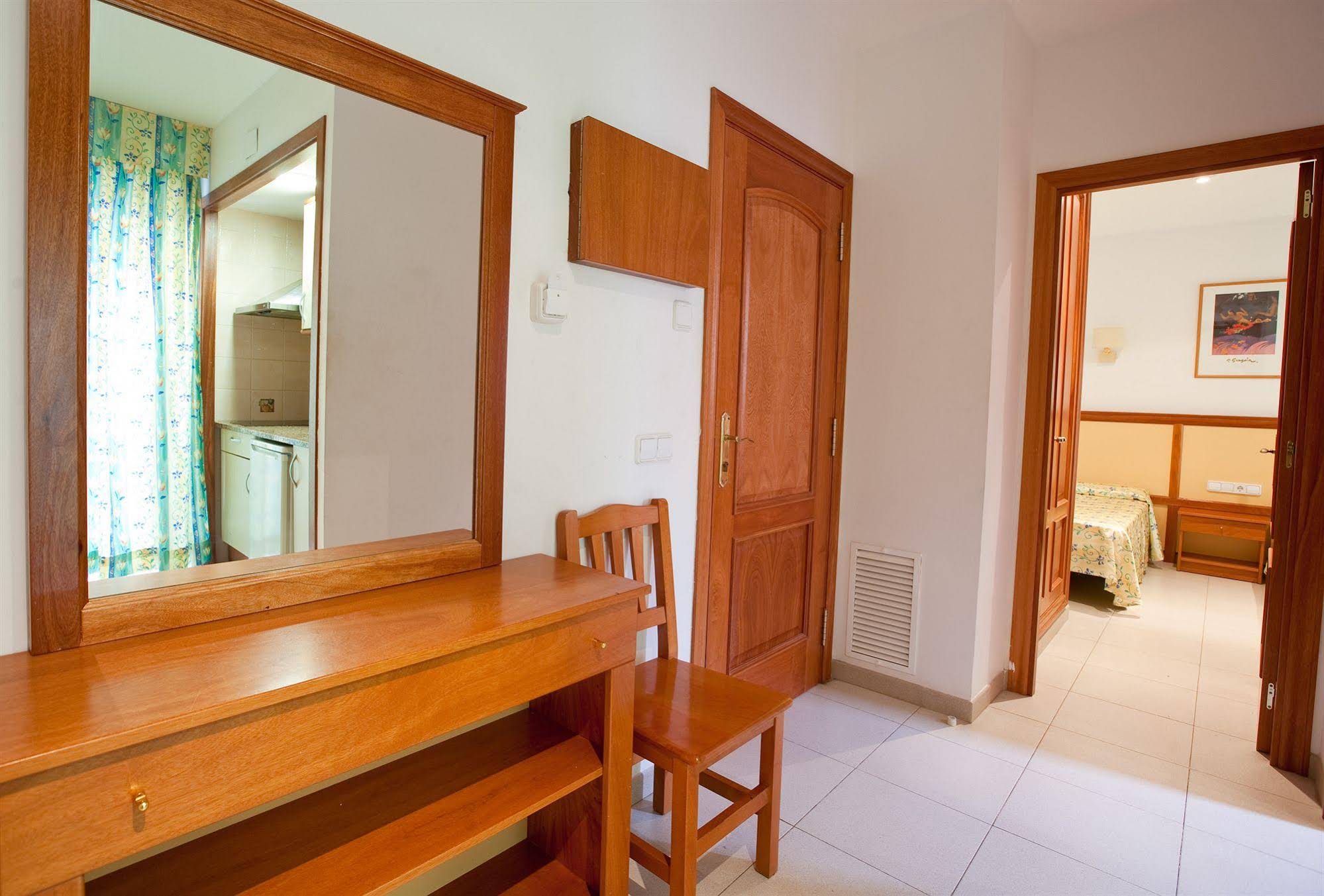 Apartamentos Royal