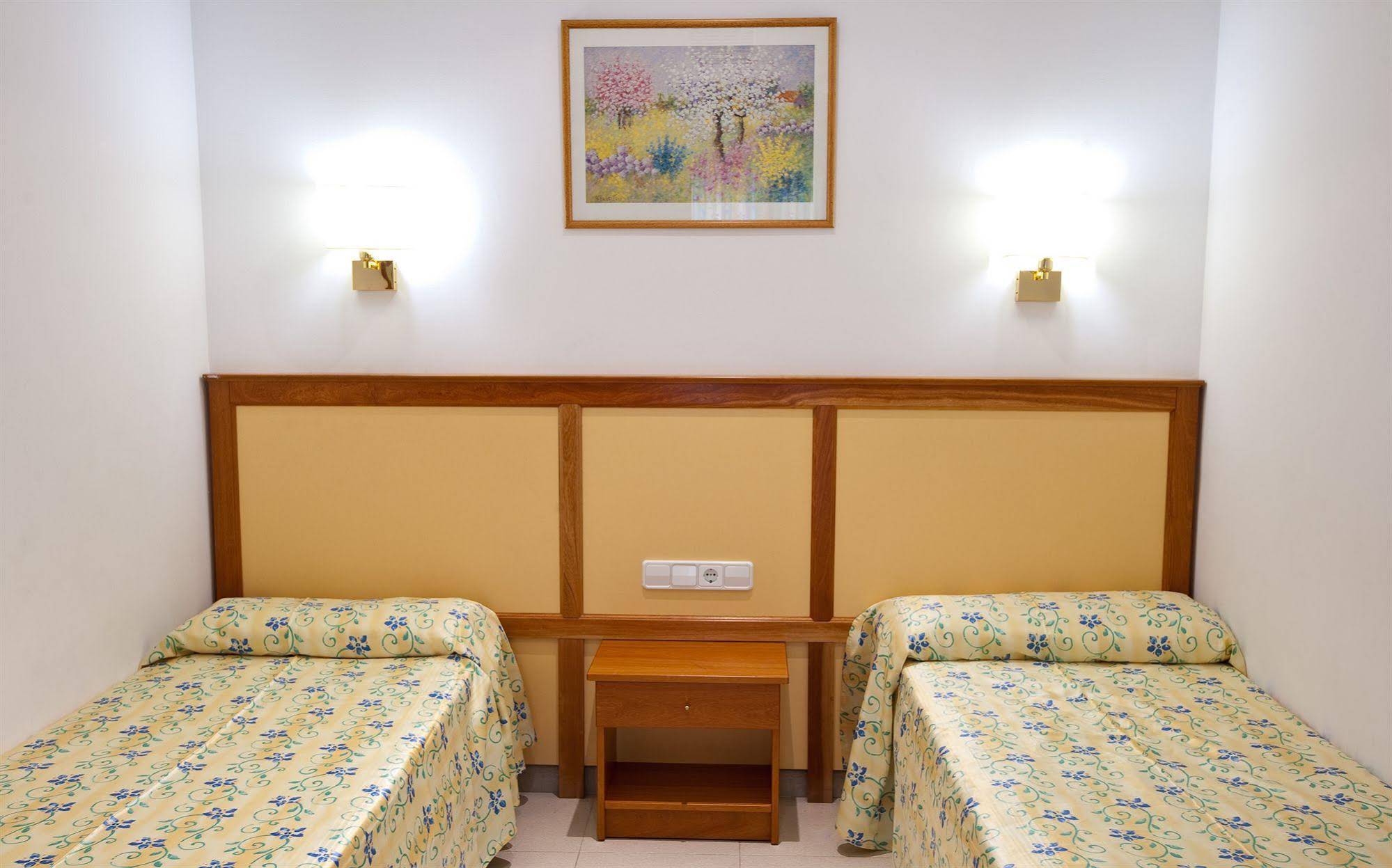 Apartamentos Royal