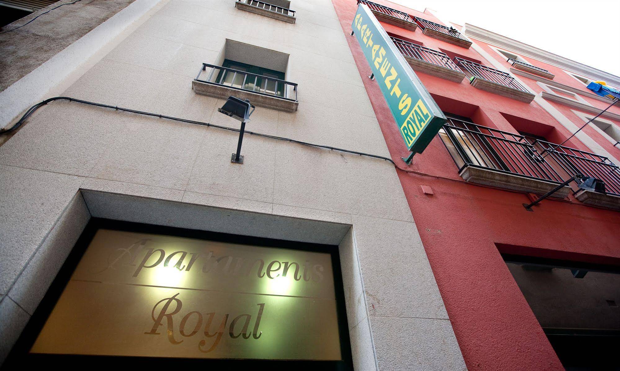 Apartamentos Royal