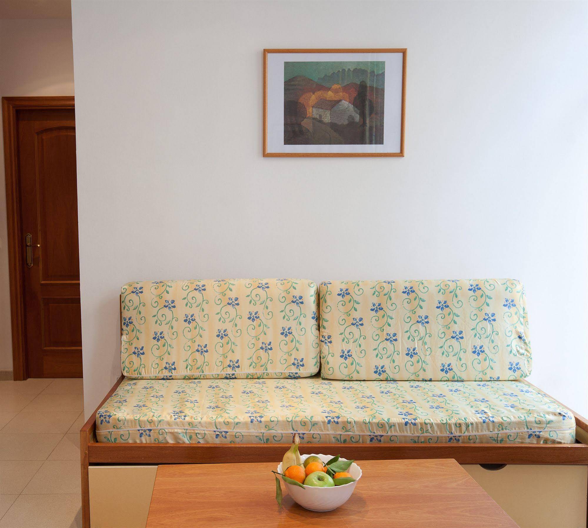 Apartamentos Royal