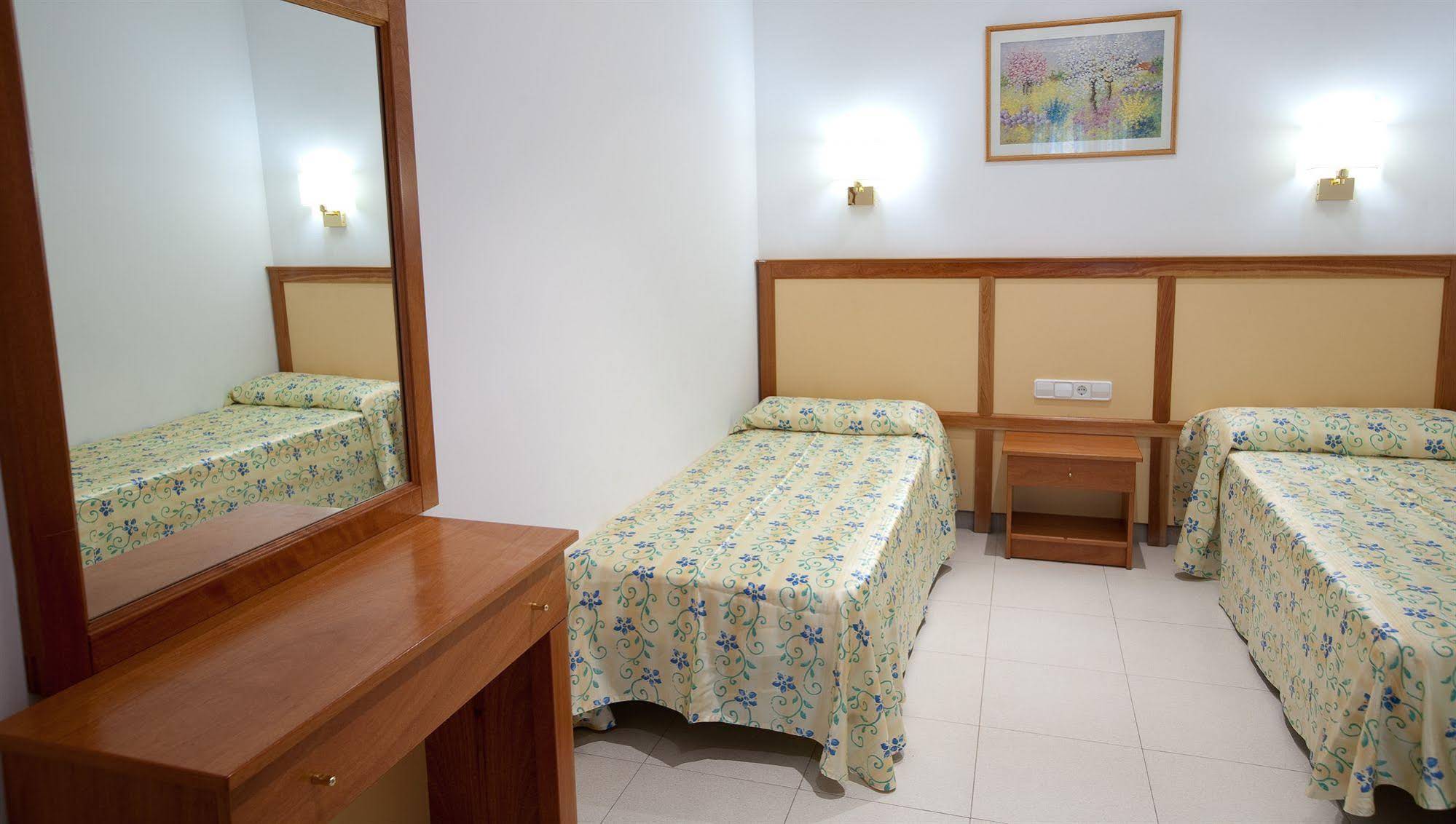 Apartamentos Royal