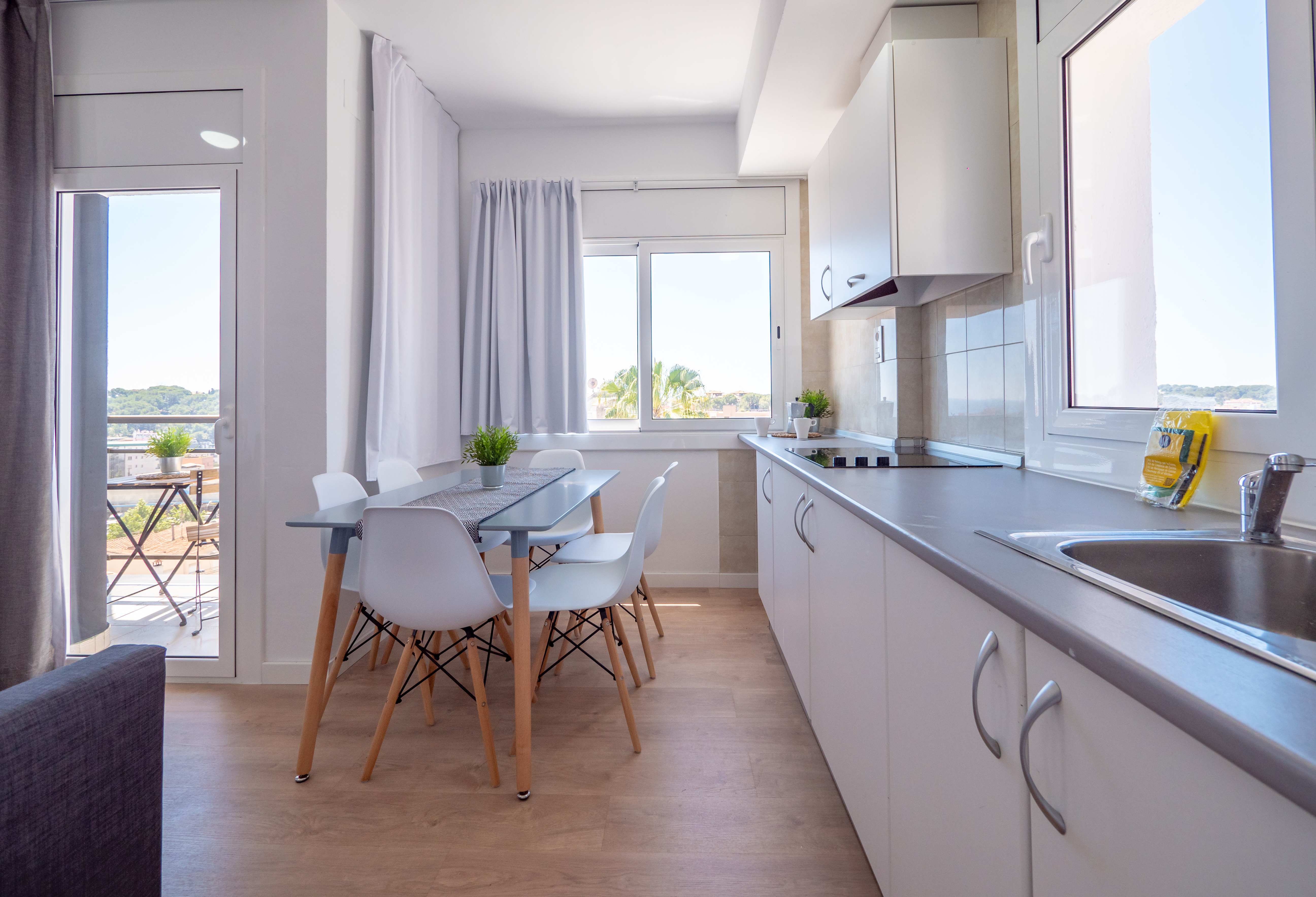 AR Melrose Place Apartments