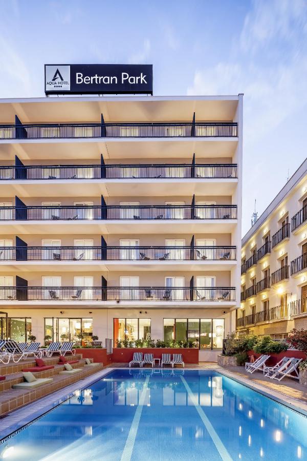 Aqua Hotel Bertran Park