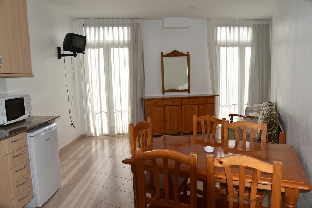 Apartaments Ar Dosjoimi