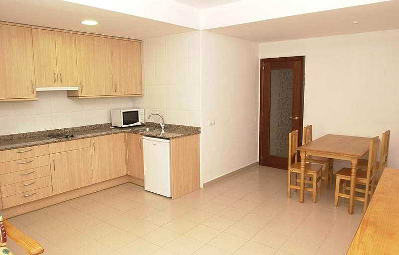 Apartaments Ar Dosjoimi