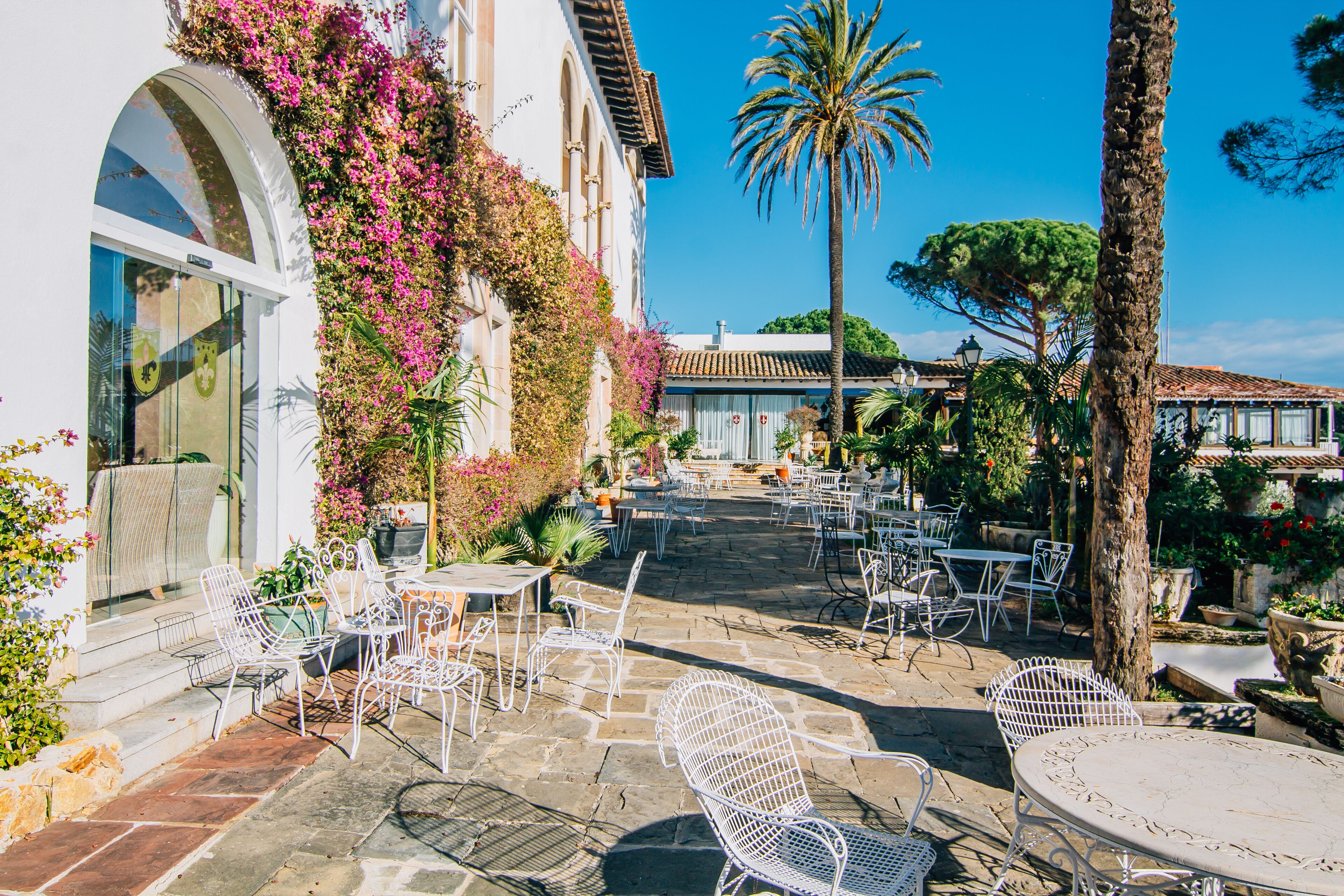 Hotel Roger De Flor By Seleqtta