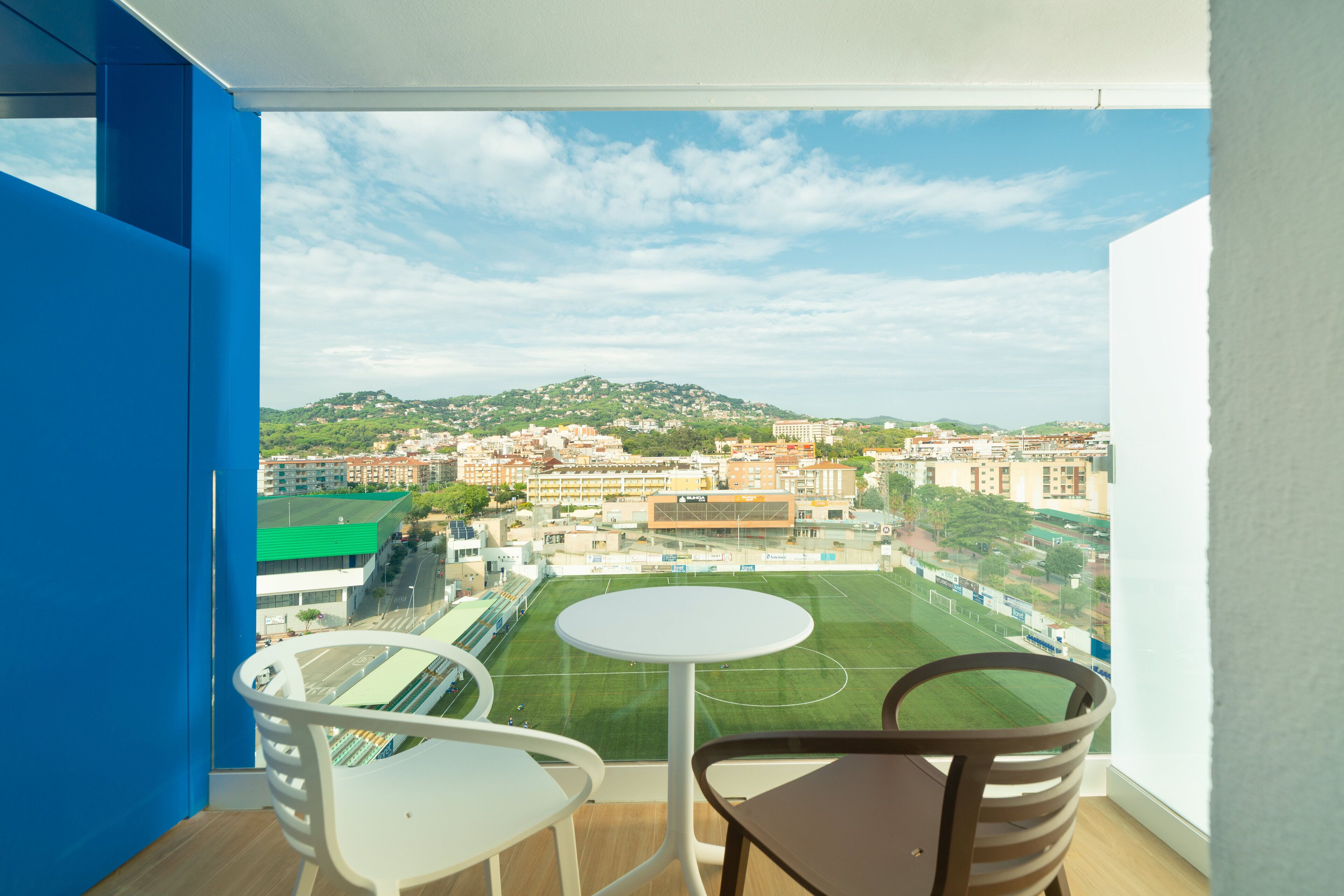 L'Azure Hotel