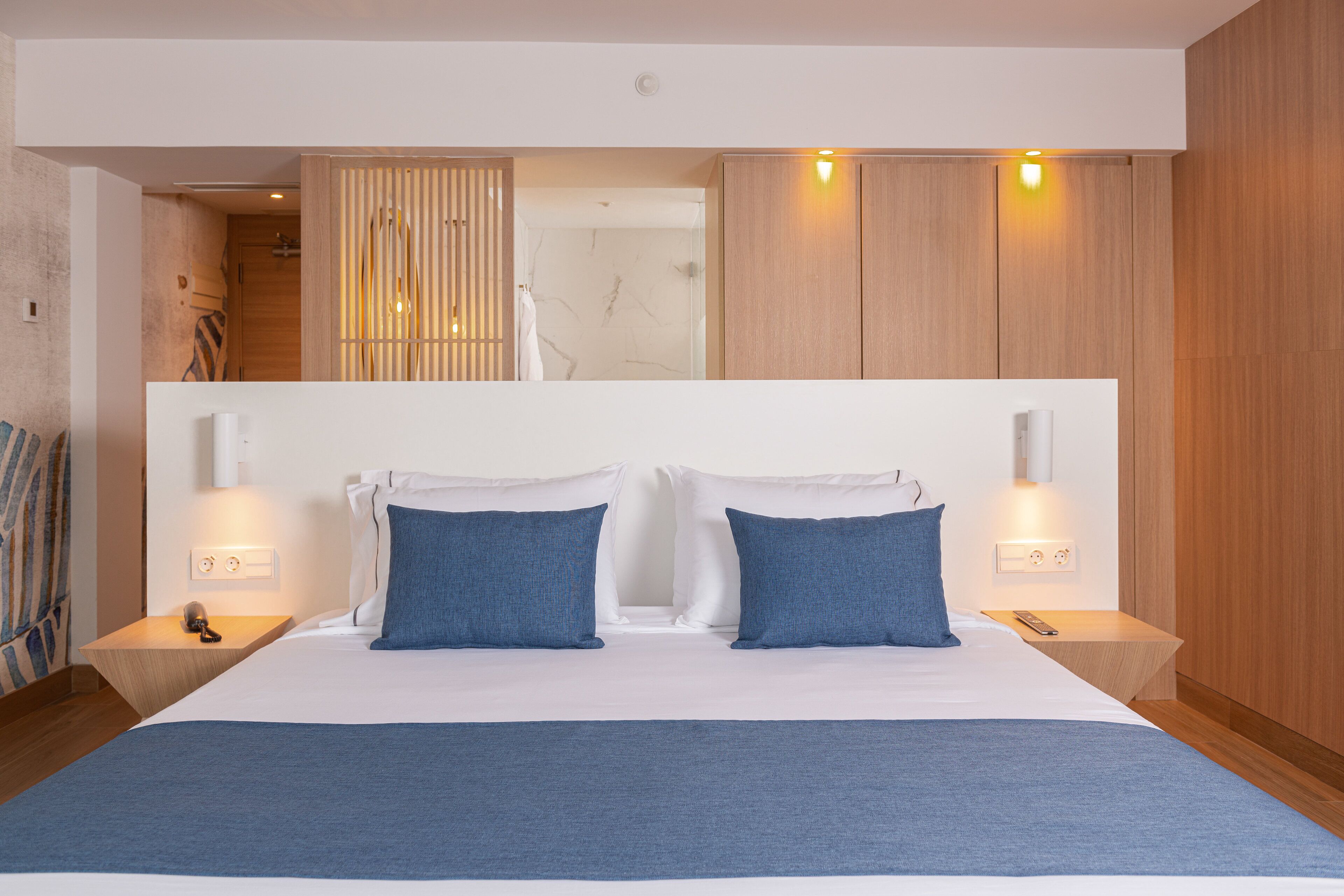 L'Azure Hotel