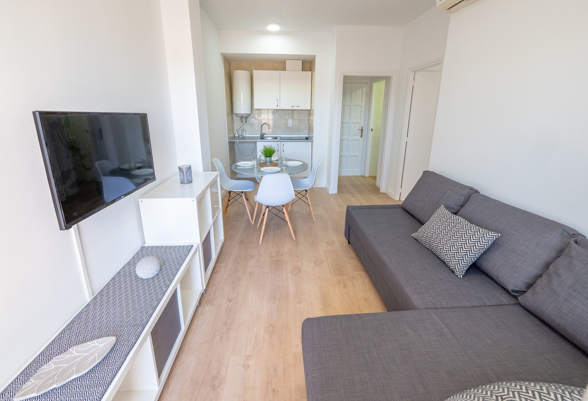 AR Melrose Place Apartments