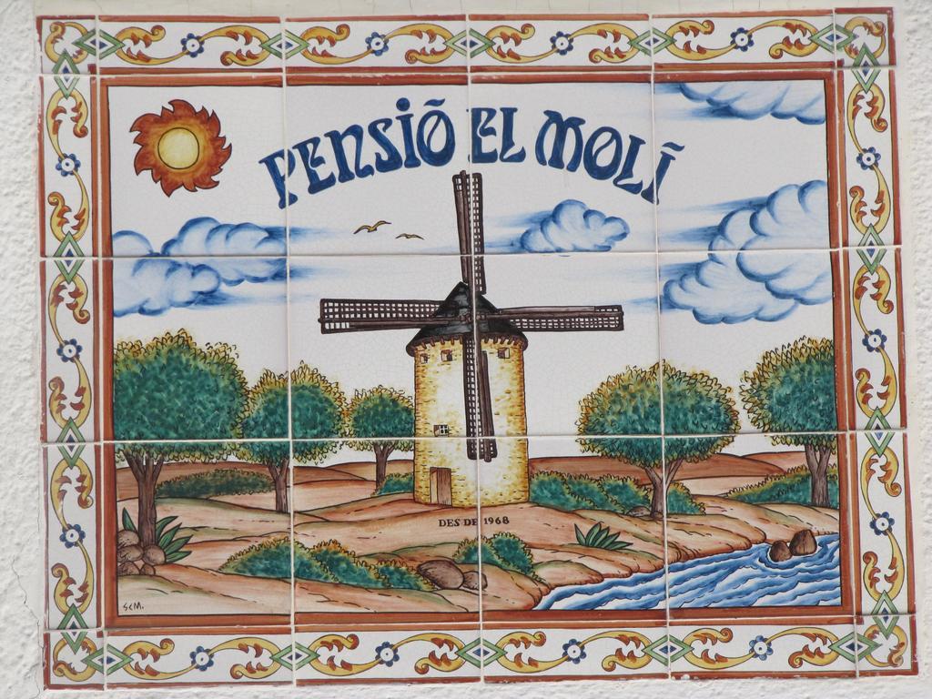Hostal y Apartamento Molí de Mar