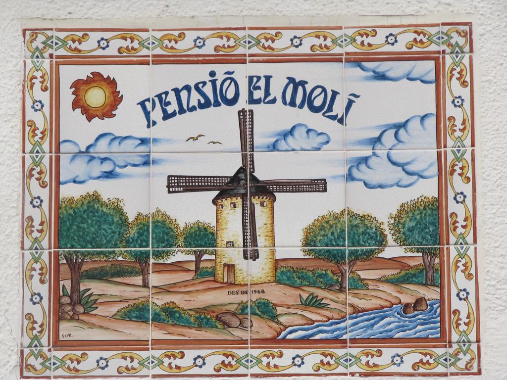 Hostal y Apartamento Molí de Mar