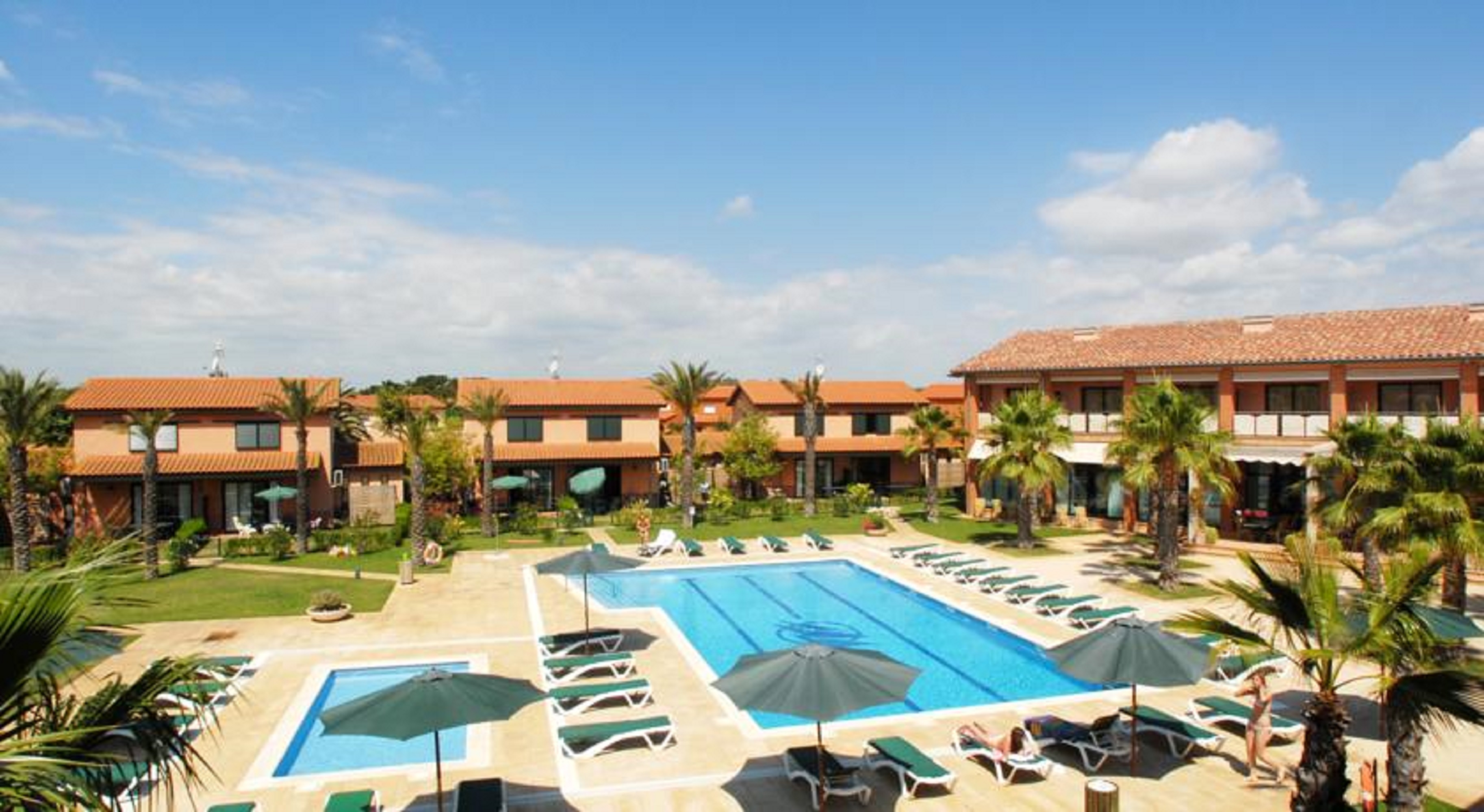 Clipper Hotel & Villas