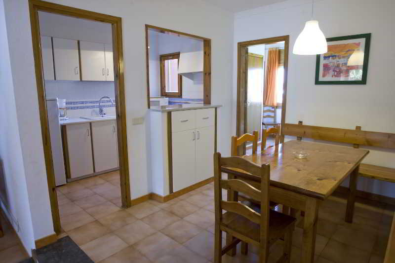 Clipper Hotel & Villas