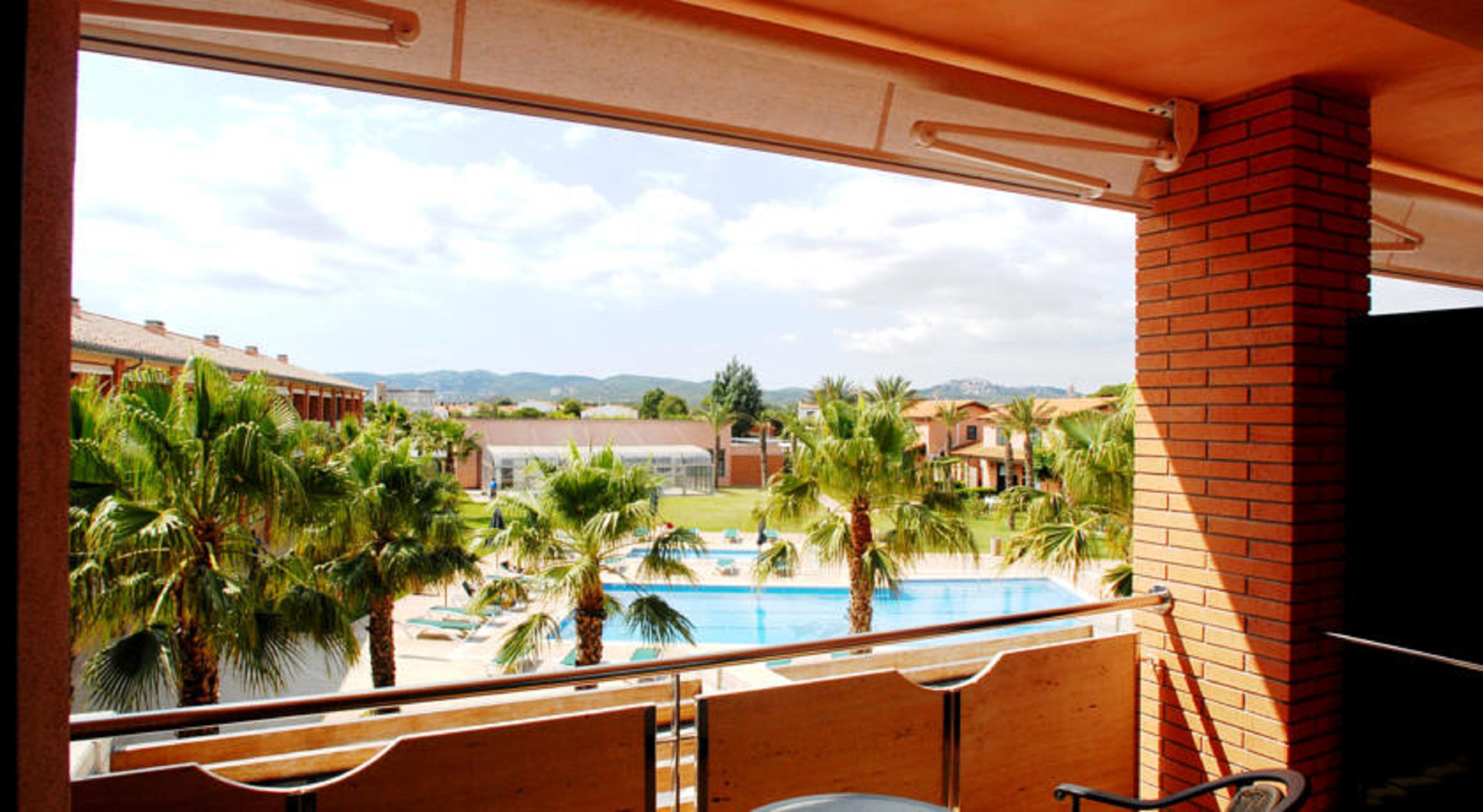 Clipper Hotel & Villas
