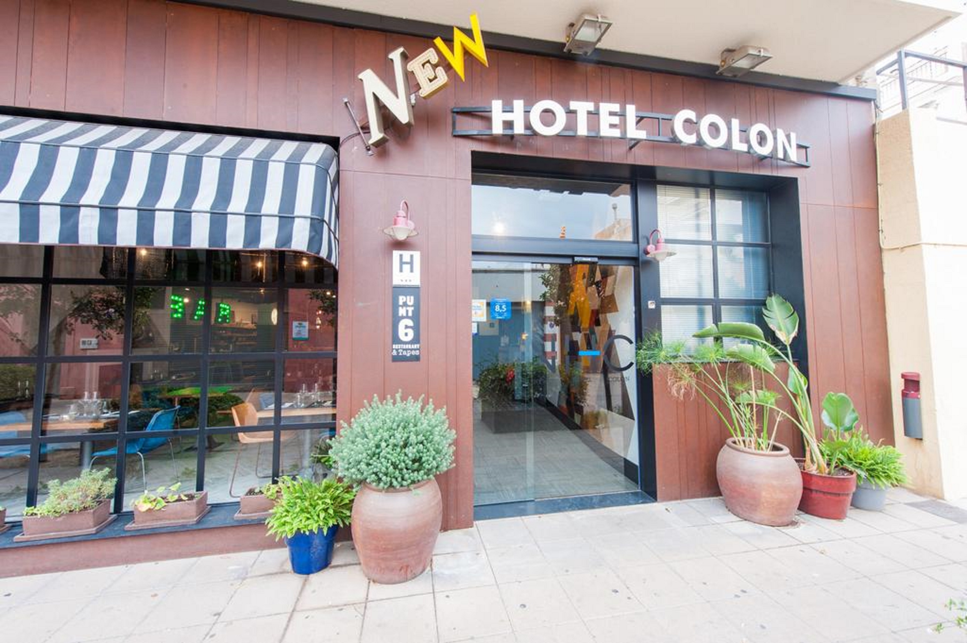New Hotel Colón