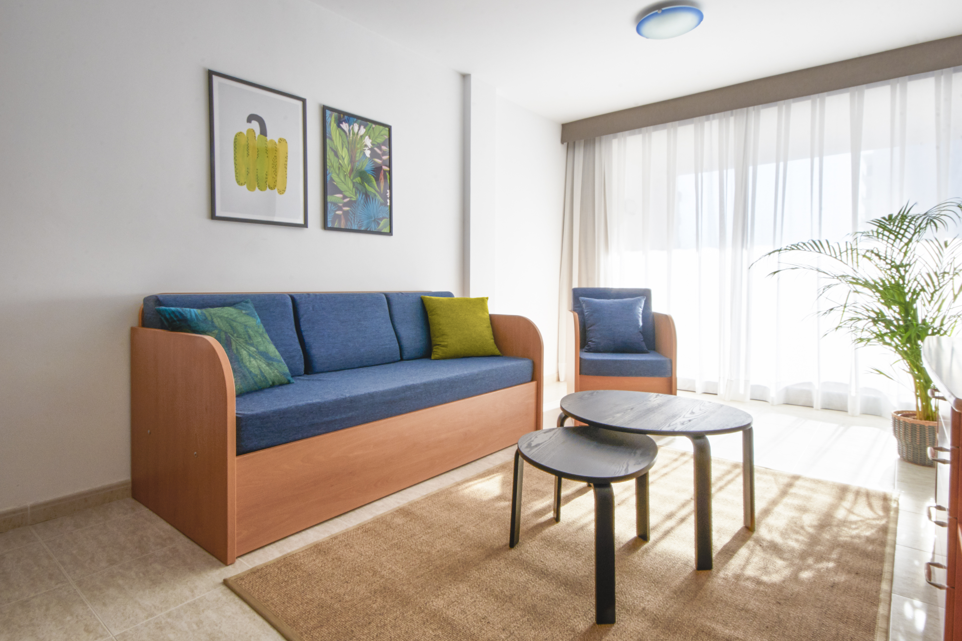 Beatrix 2000 - Caliu apartments