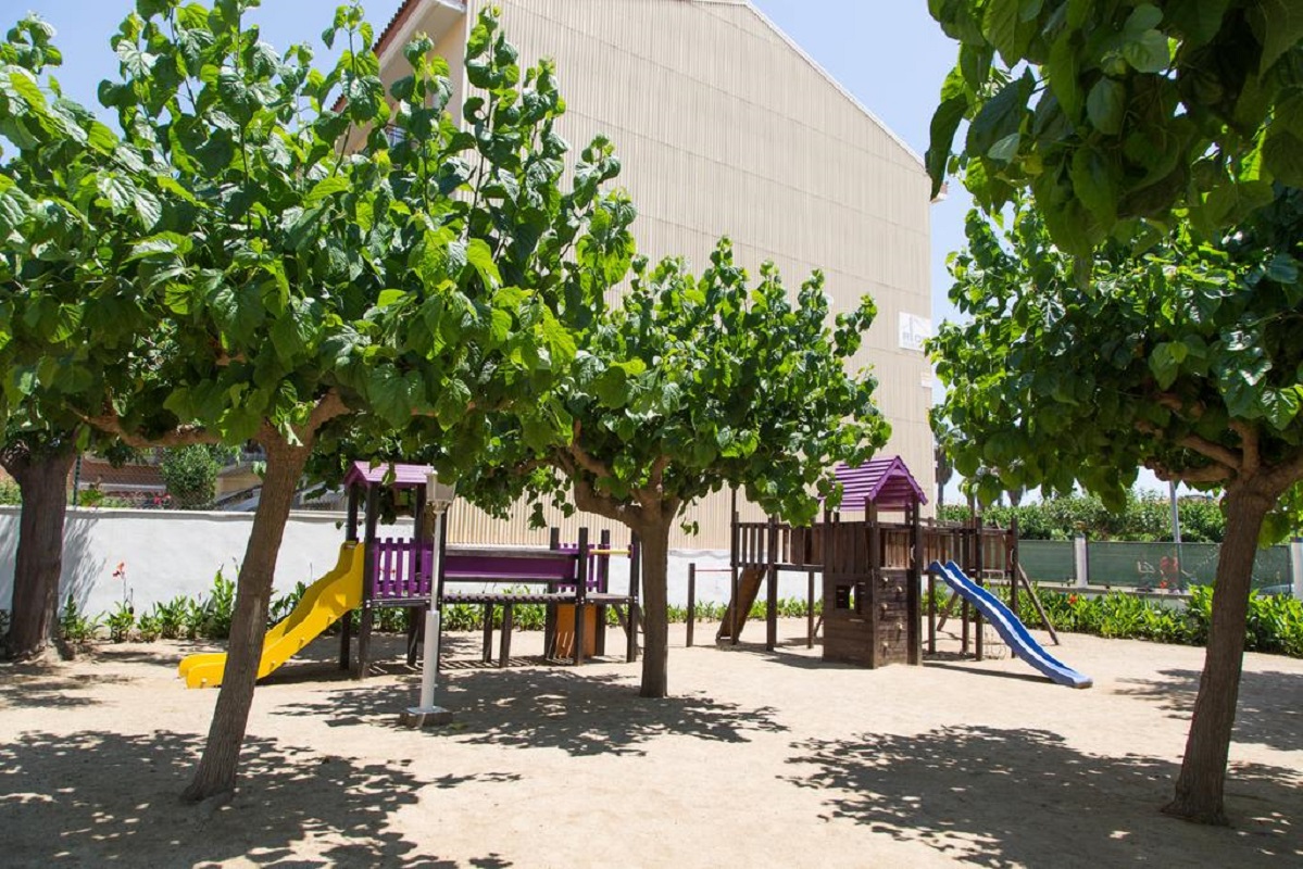 Royal Beach Apartments
