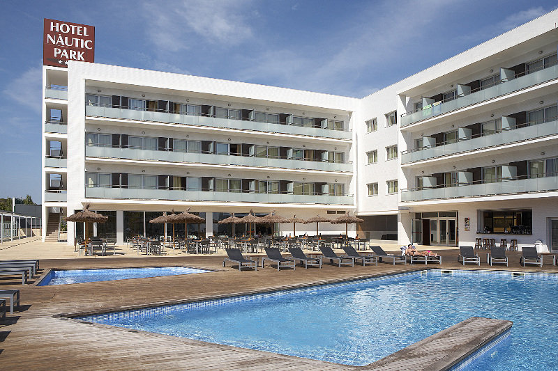 RV Hotels Nautic Park