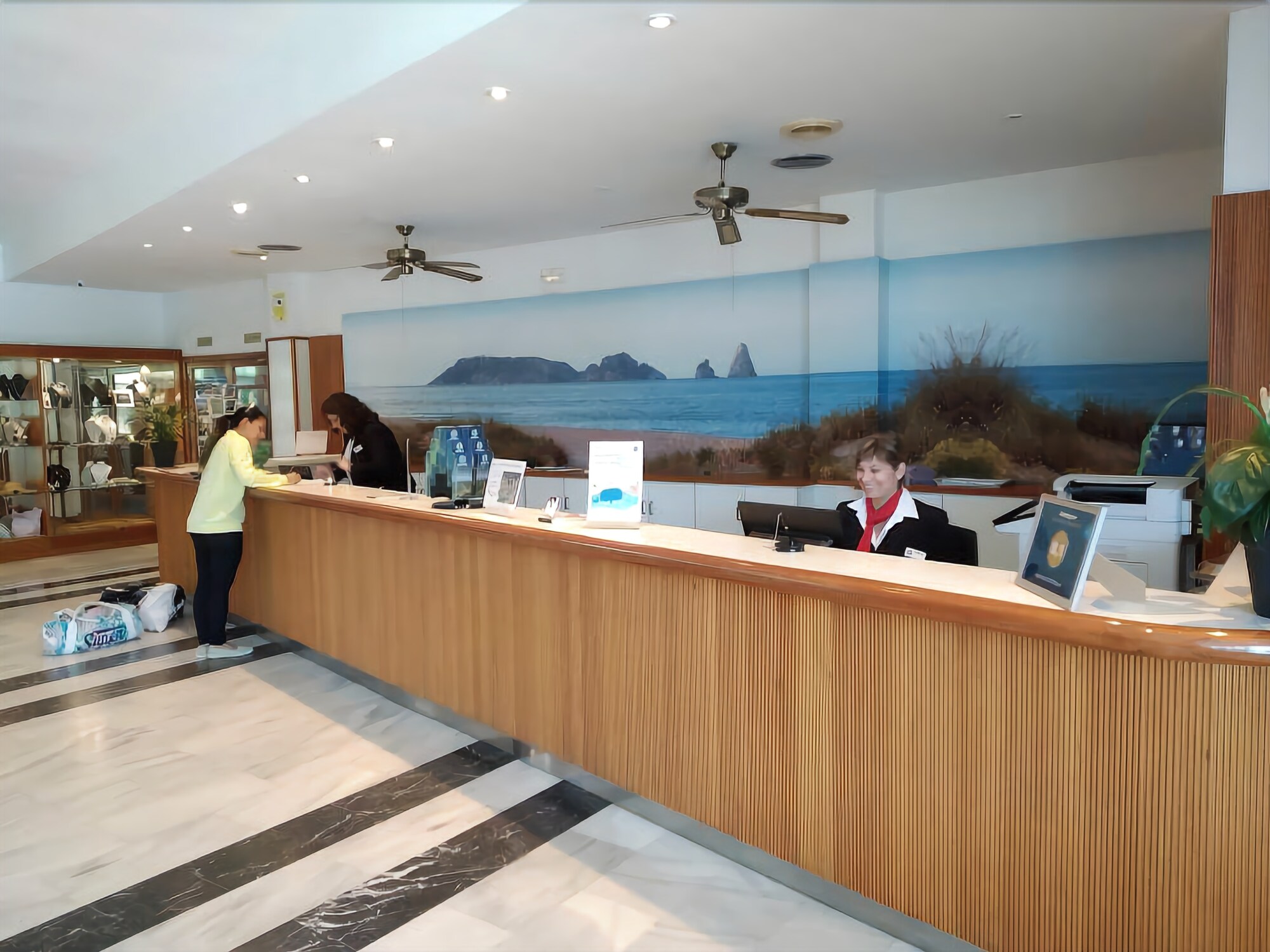 Aparthotel & Village Golf Beach