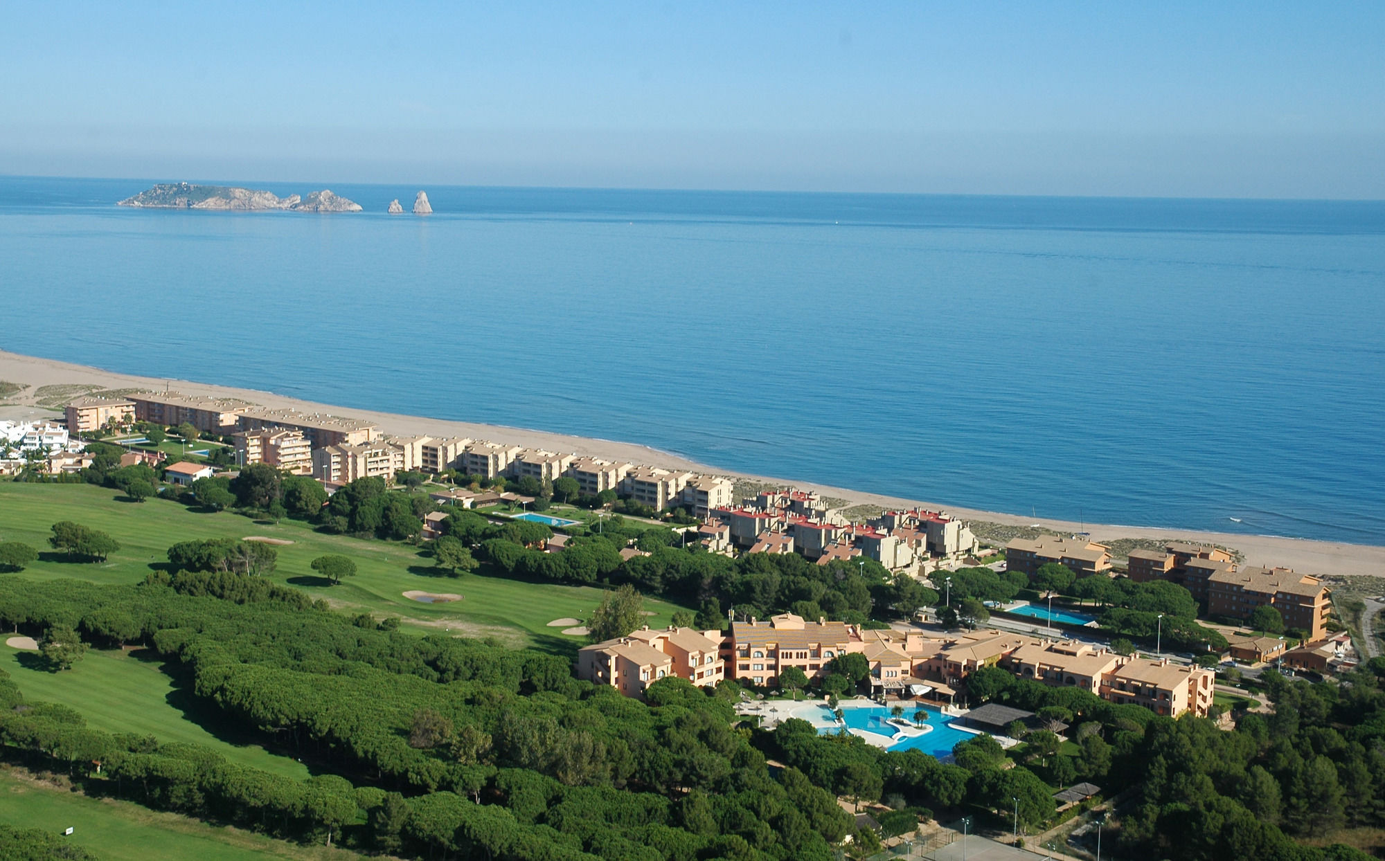 La Costa Beach & Golf Resort