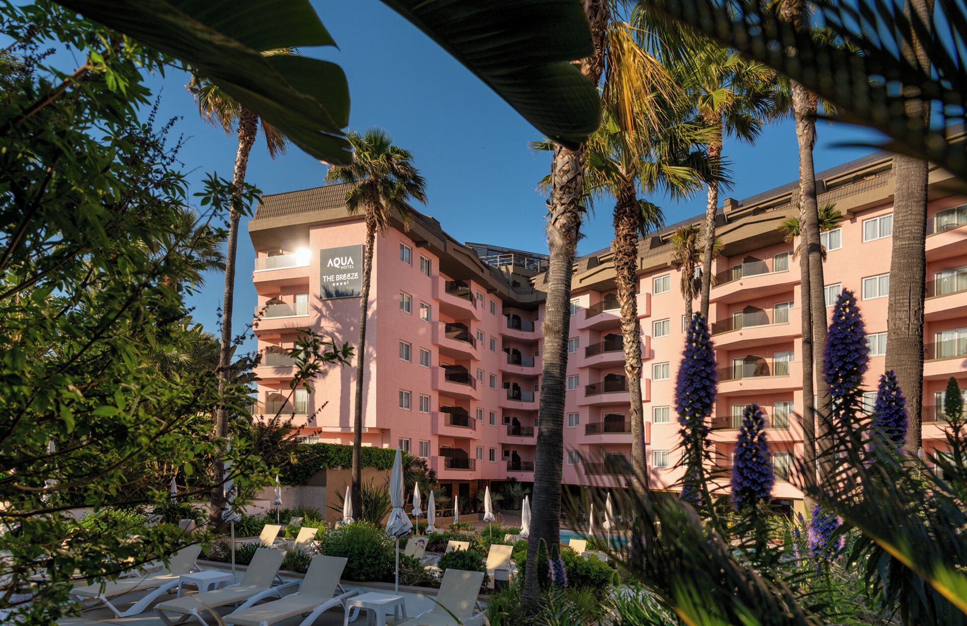 AQUA Hotel The Breeze & Spa