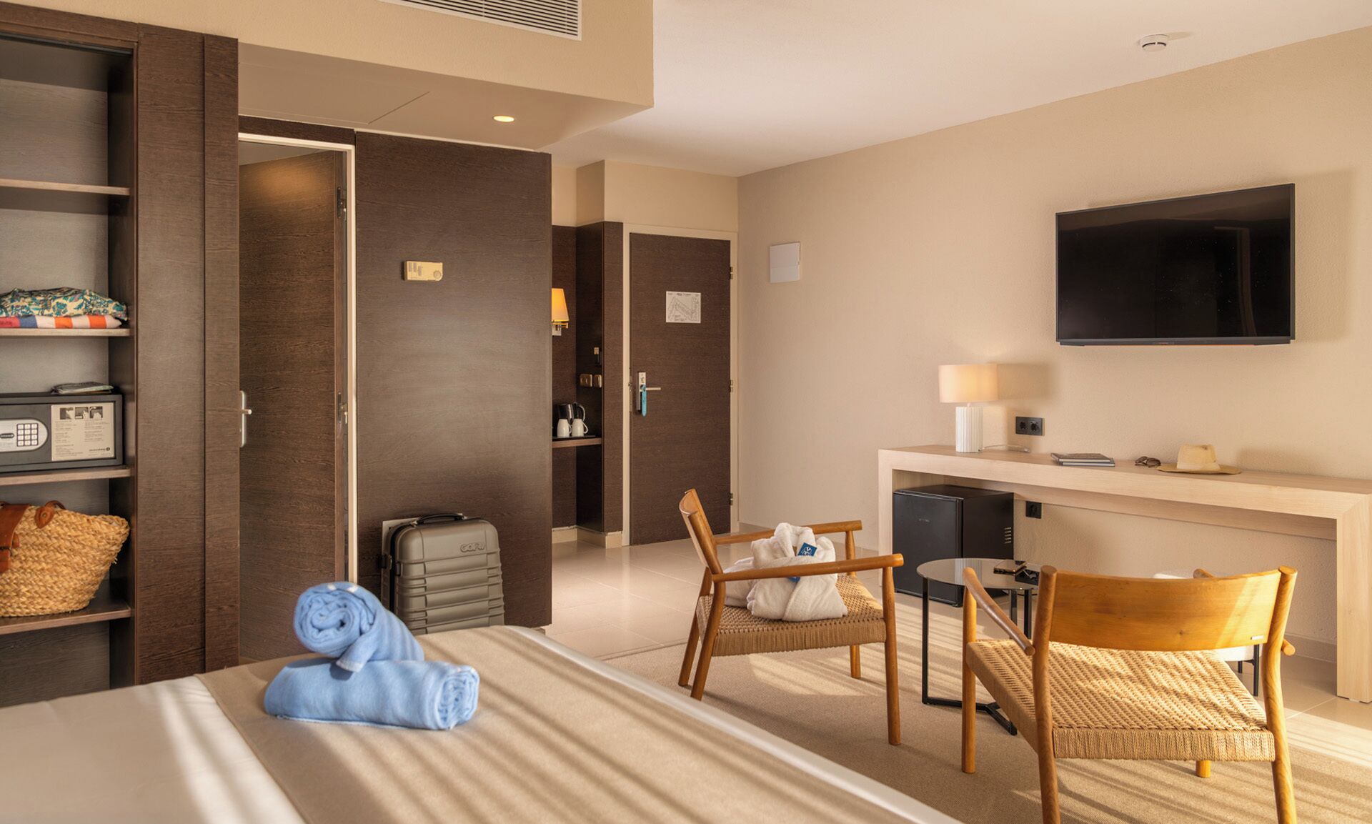 AQUA Hotel The Breeze & Spa