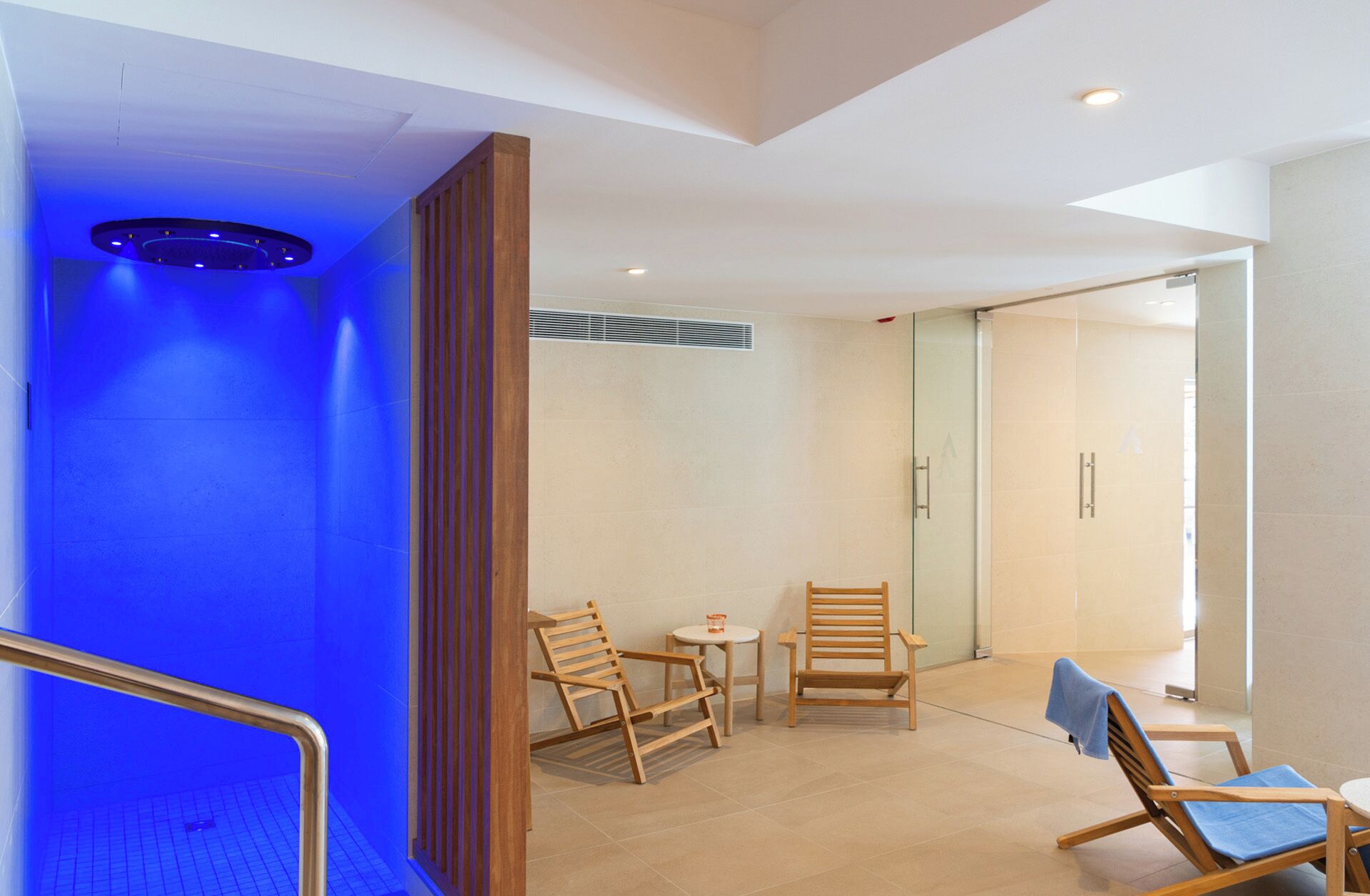 AQUA Hotel The Breeze & Spa