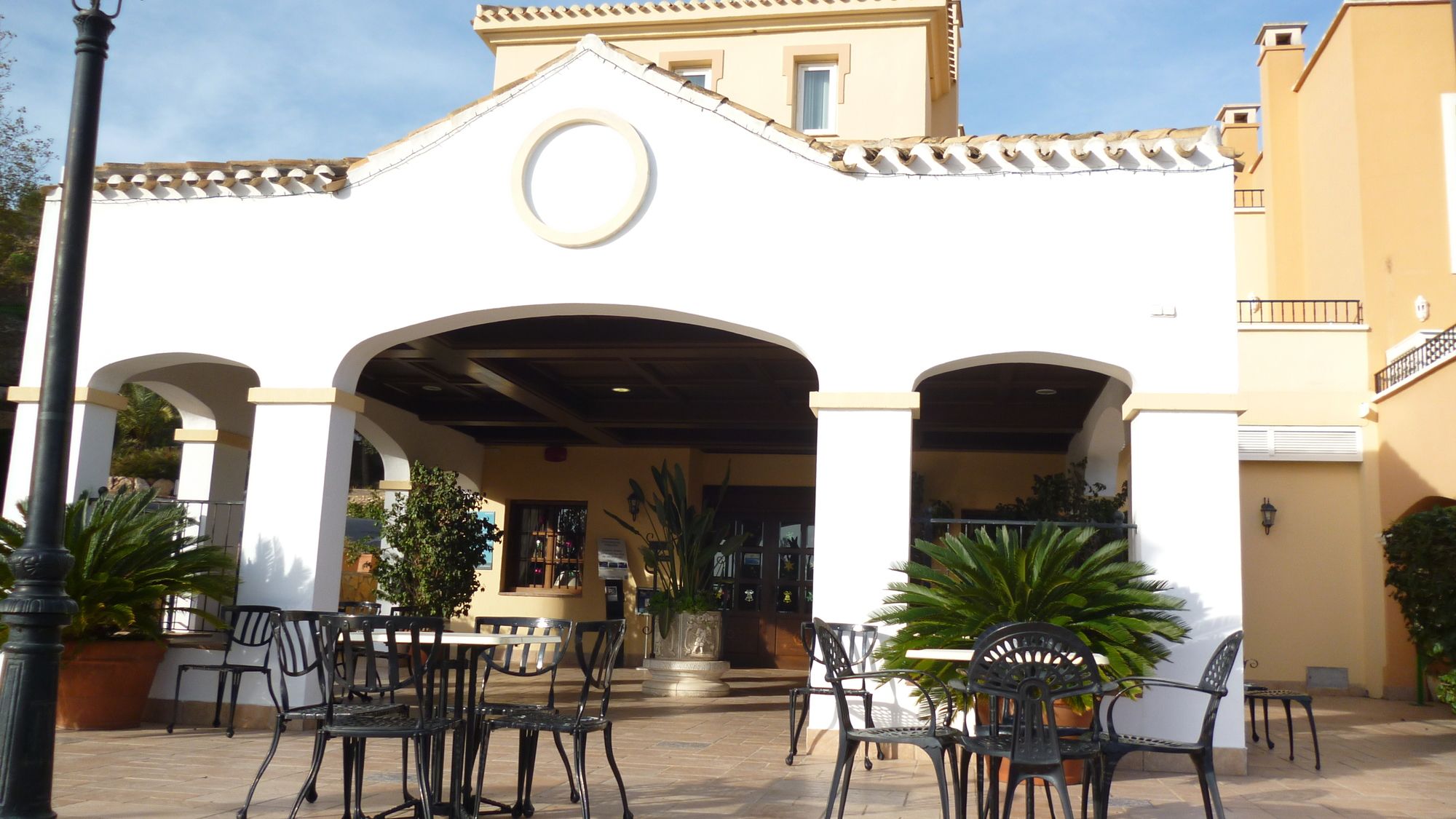 Ona Lomas Village
