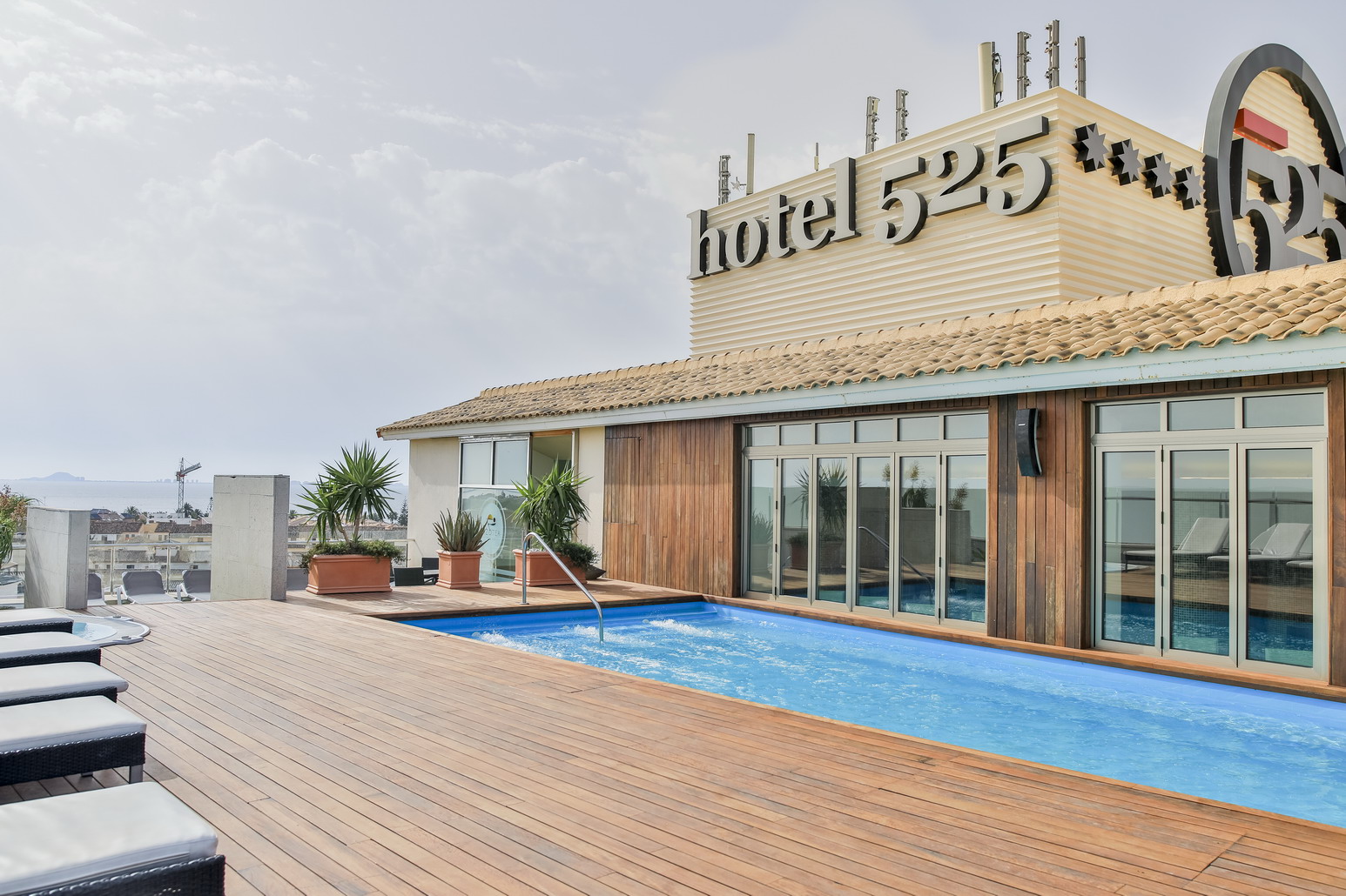 Apartamentos 525