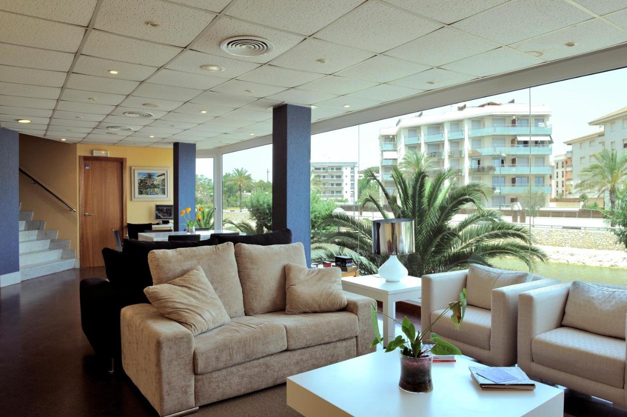 Akquaaa Boutique Hotel
