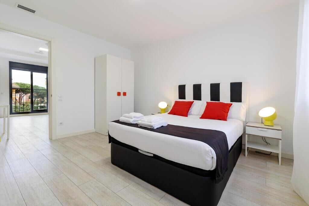 Castell Beach Aparthotel