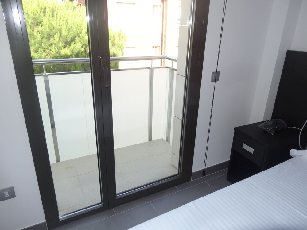 Hotel 6 Bis