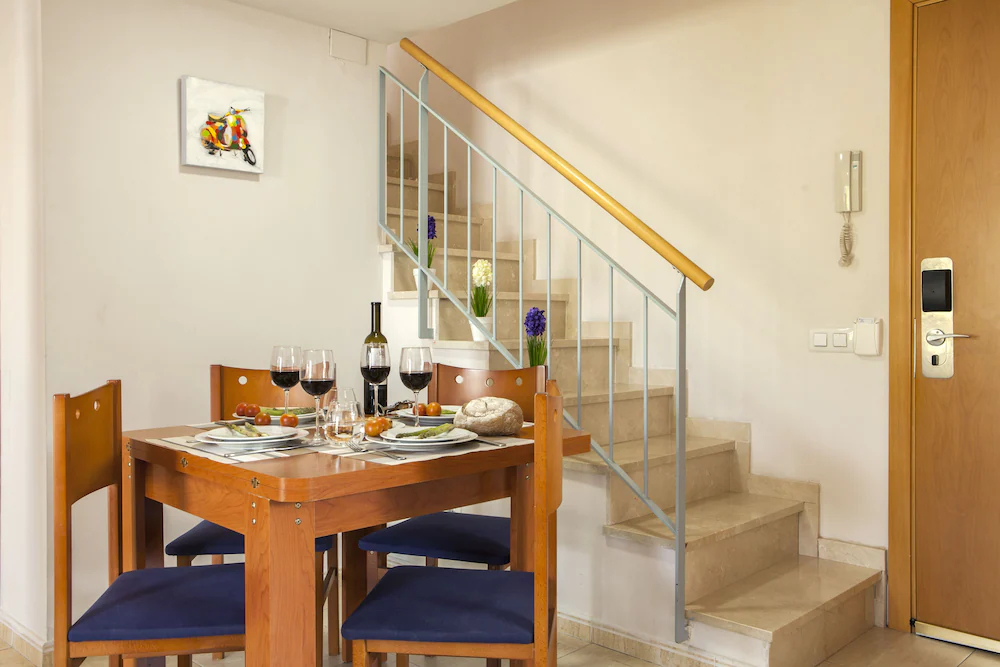 Velor Apartments