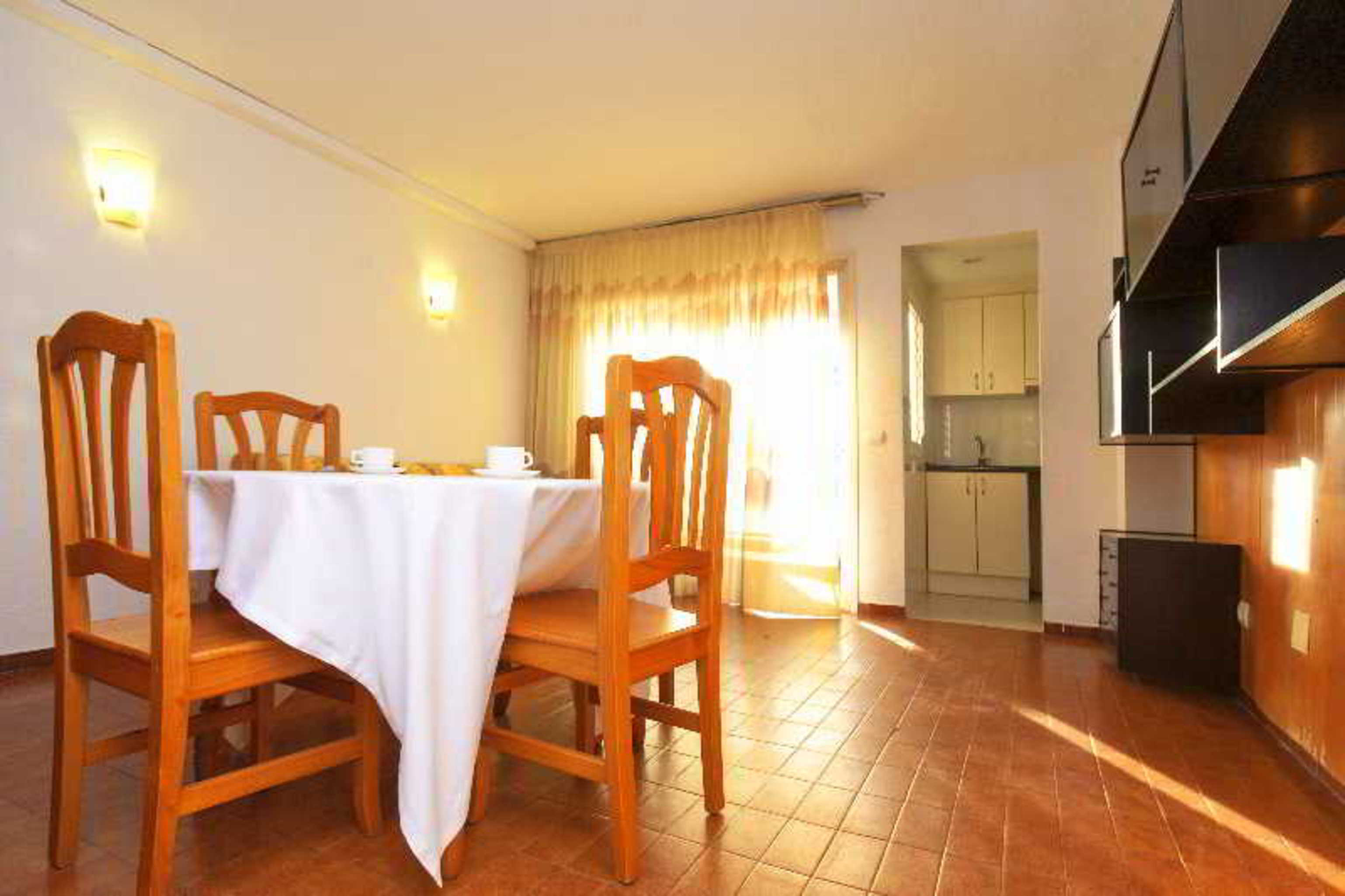 Alboran Apartamentos
