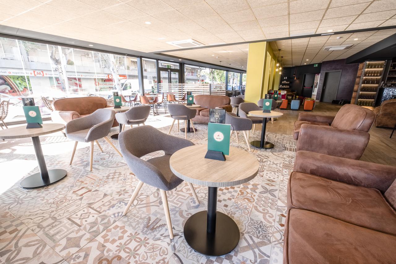 Aparthotel California