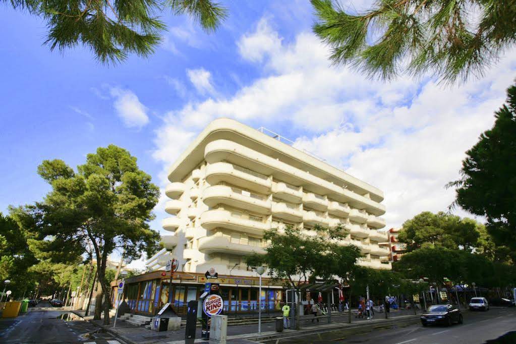 Arquus Salou by Rentalmar