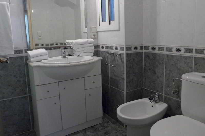 Felix Apartments