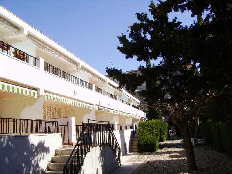 Felix Apartments