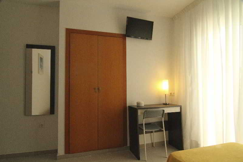 Hostal Tahiti