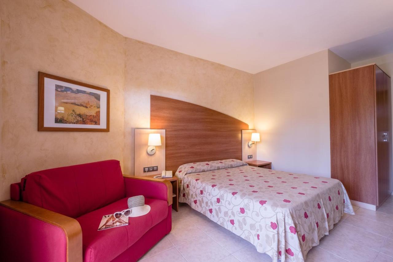 Hotel California Palace