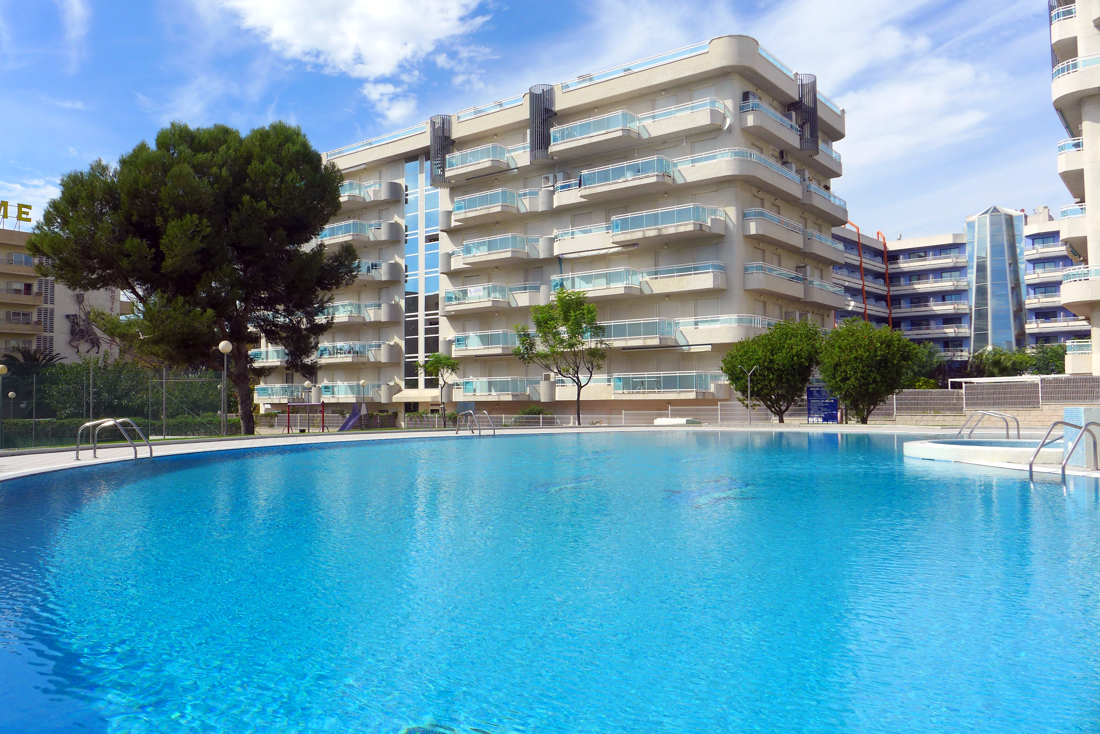 Apartments Larimar Salou Rentalmar Families Only