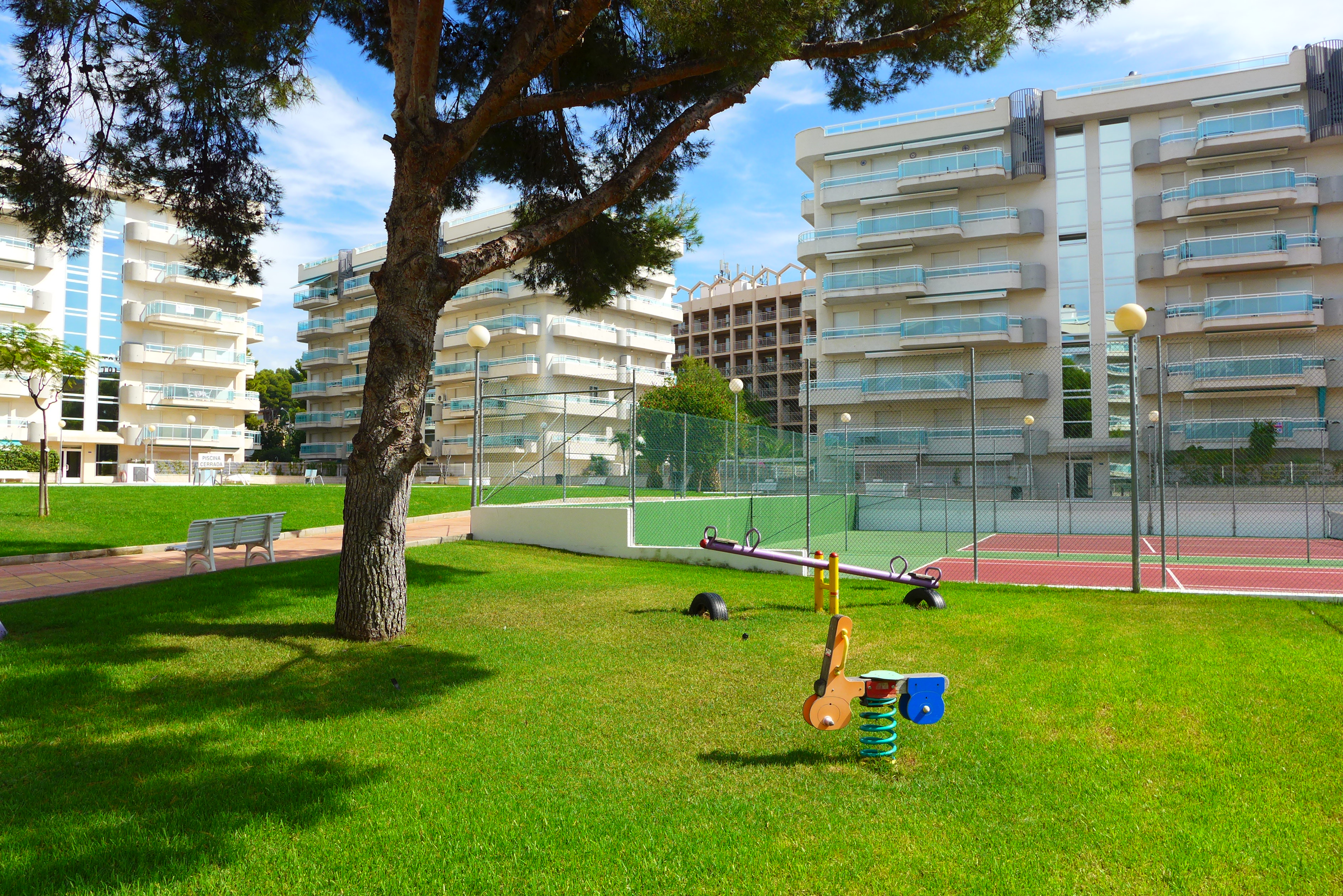 Apartments Larimar Salou Rentalmar Families Only