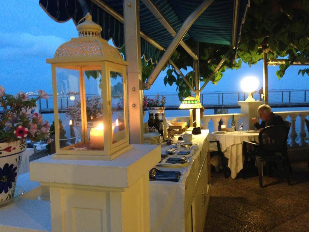 Hotel Restaurant Juanito Platja