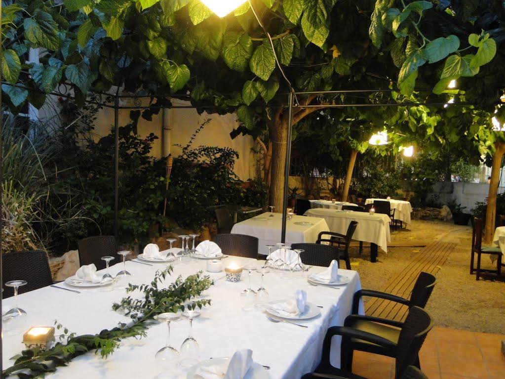 Hotel Restaurant Llansola