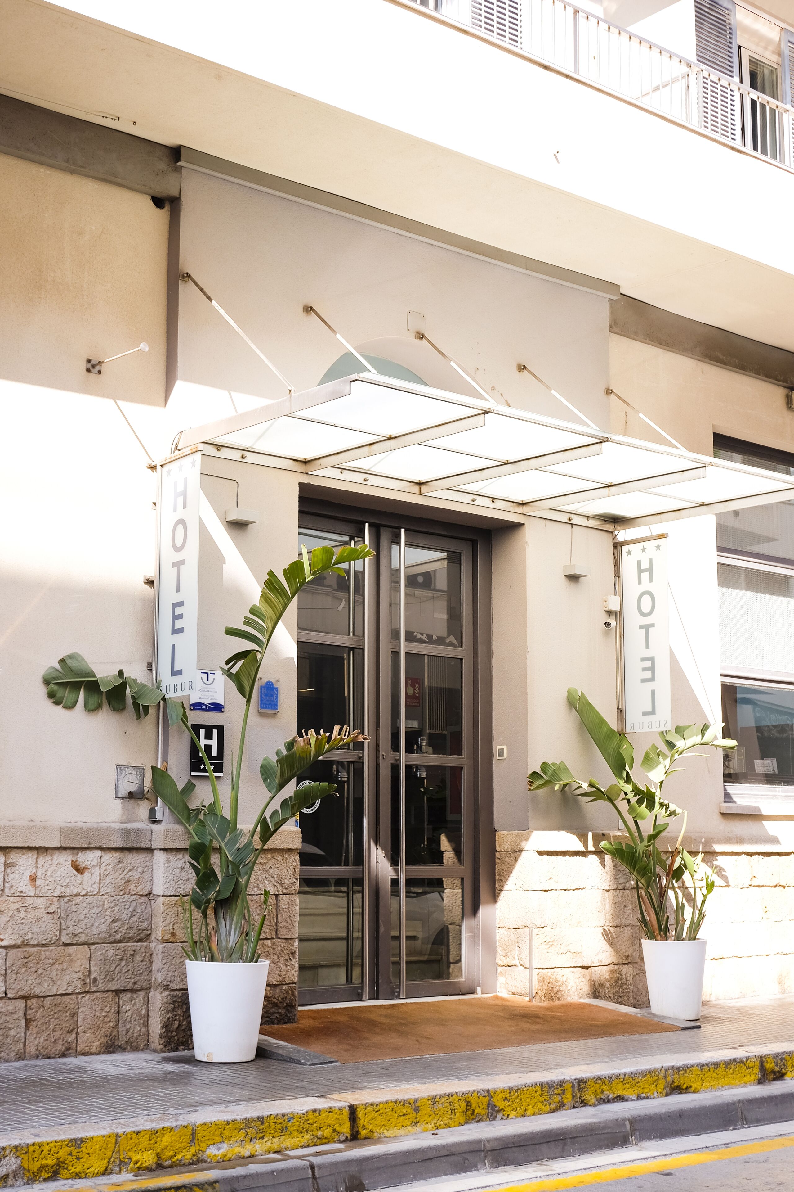 Hotel Subur
