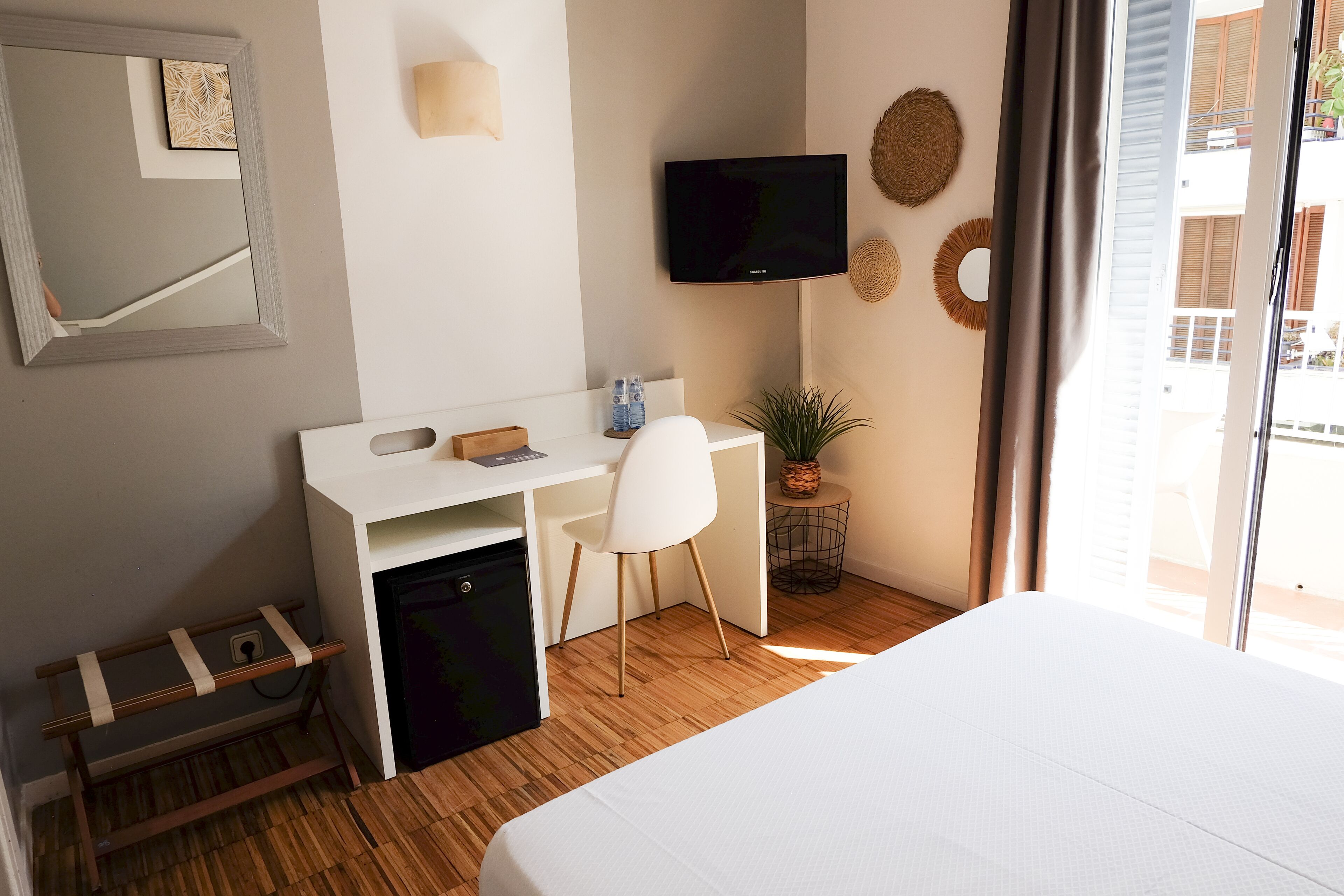 Hotel Subur