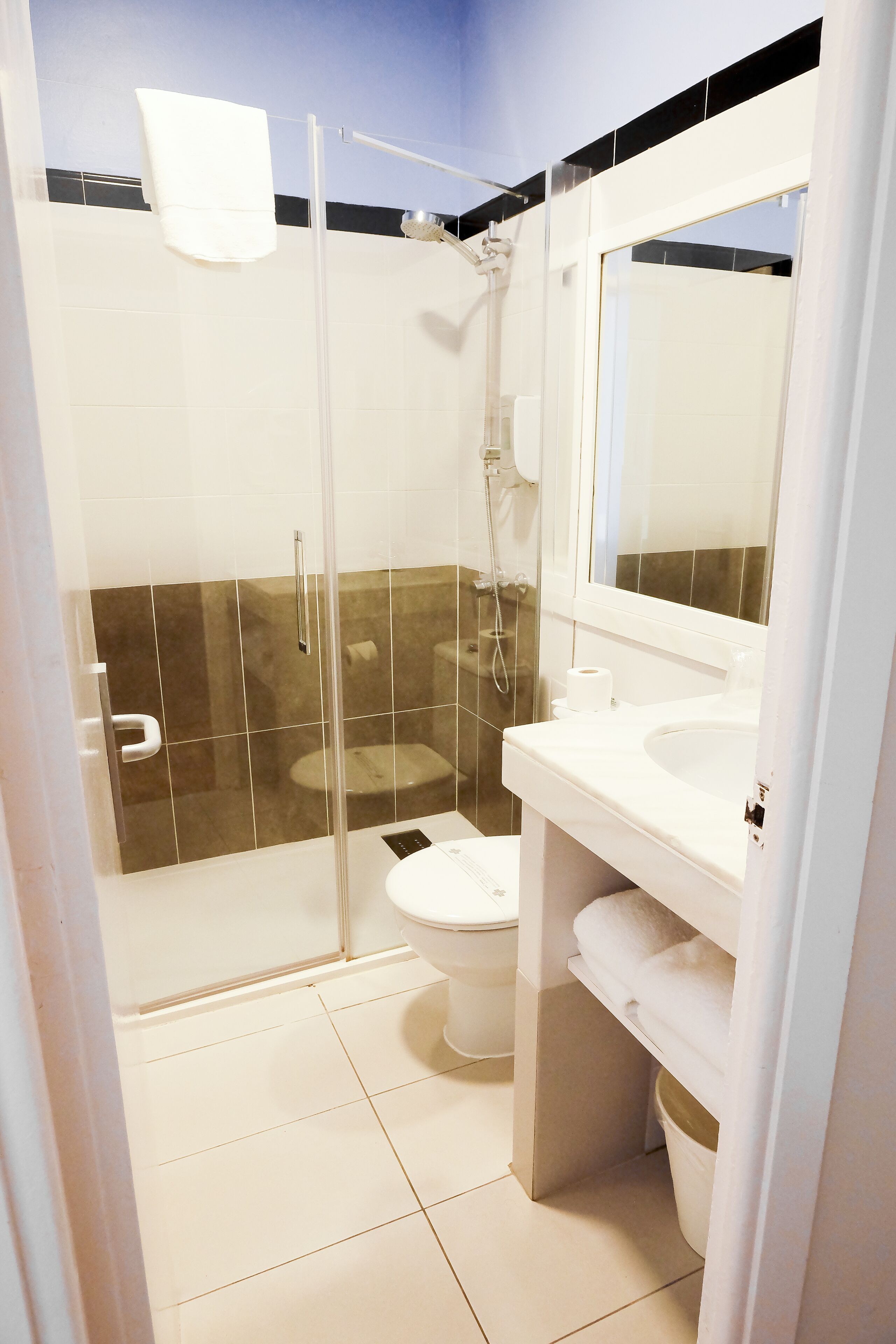Hotel Subur