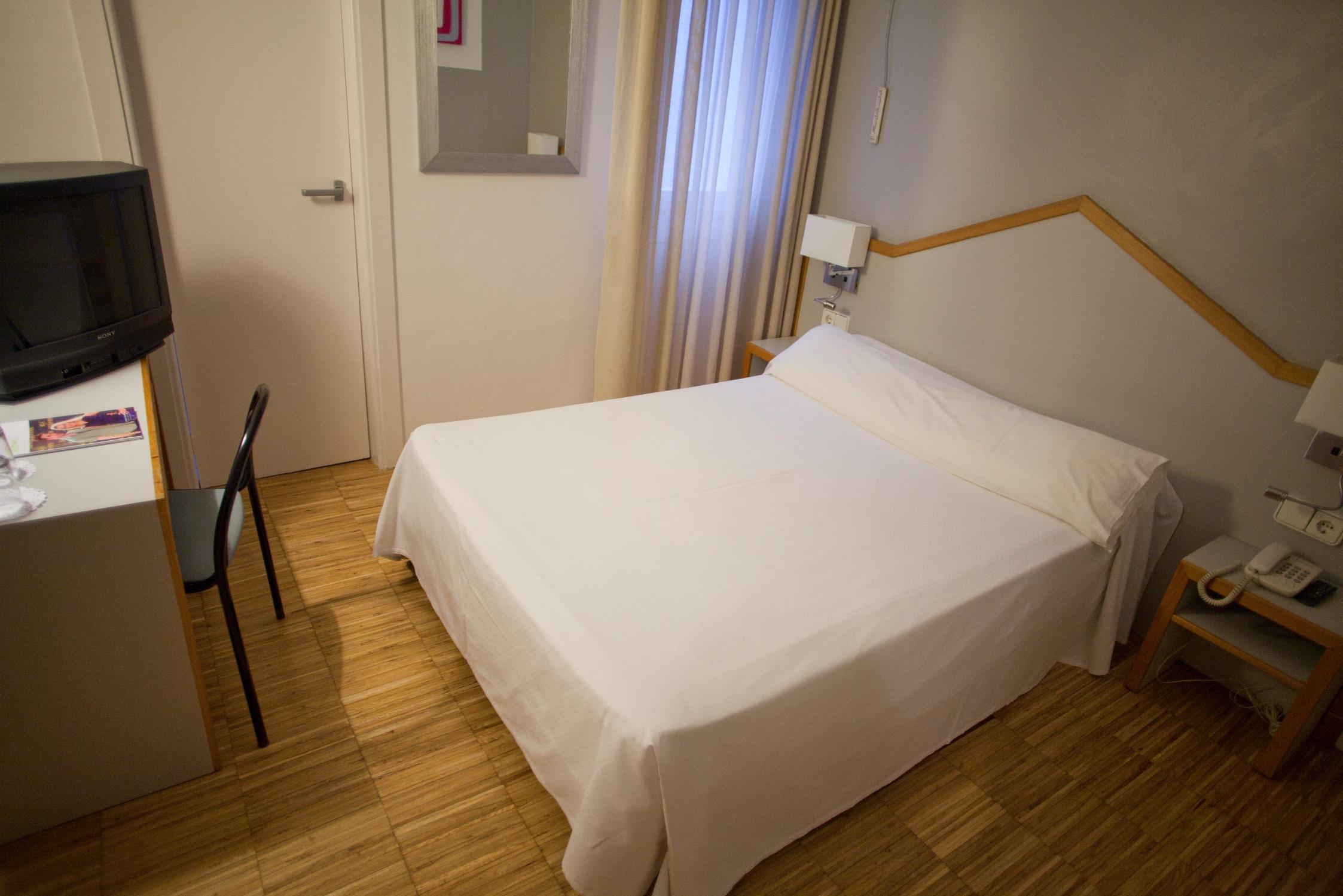 Hotel Subur