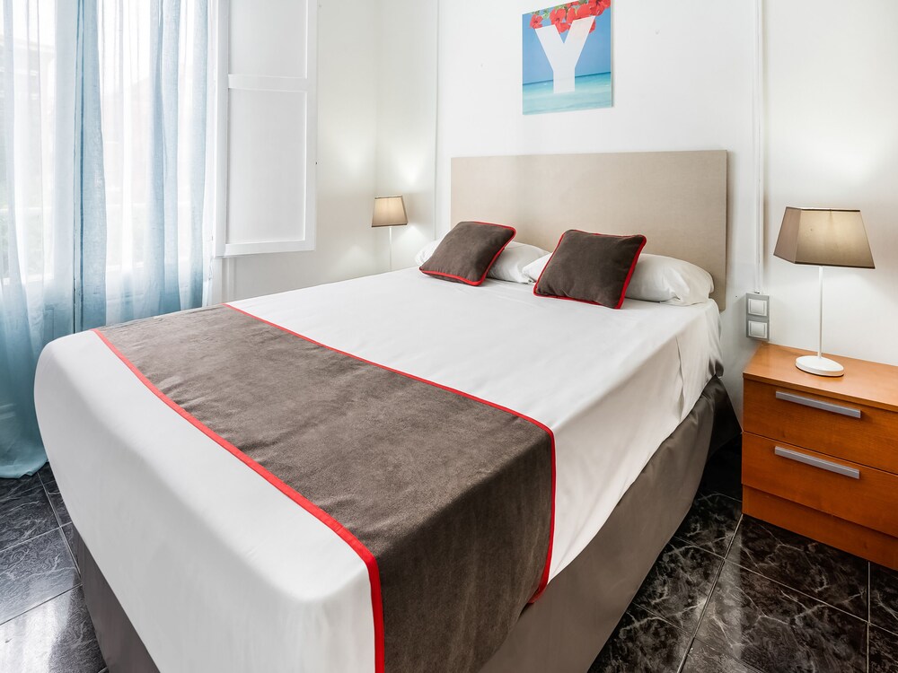 Hostal Patio de la Luna by OYO Rooms