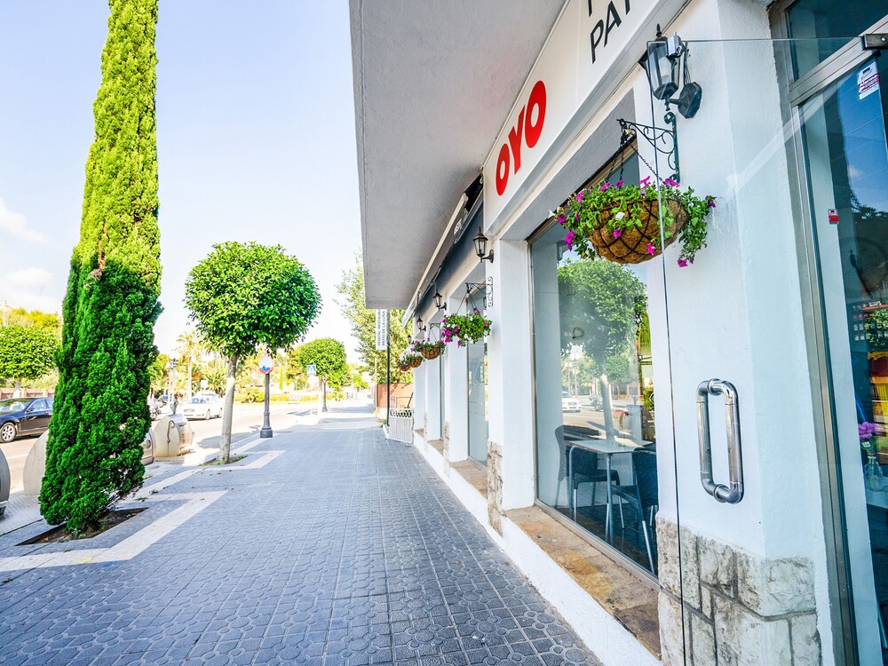 Hostal Patio de la Luna by OYO Rooms